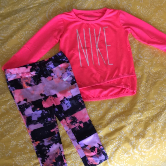 nike yoga set